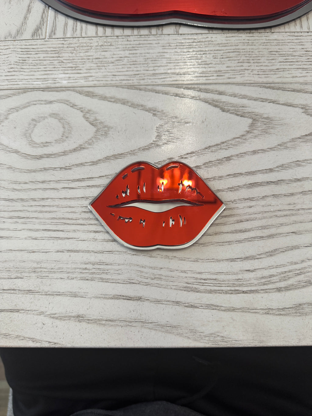 Modern Christian mirror lips